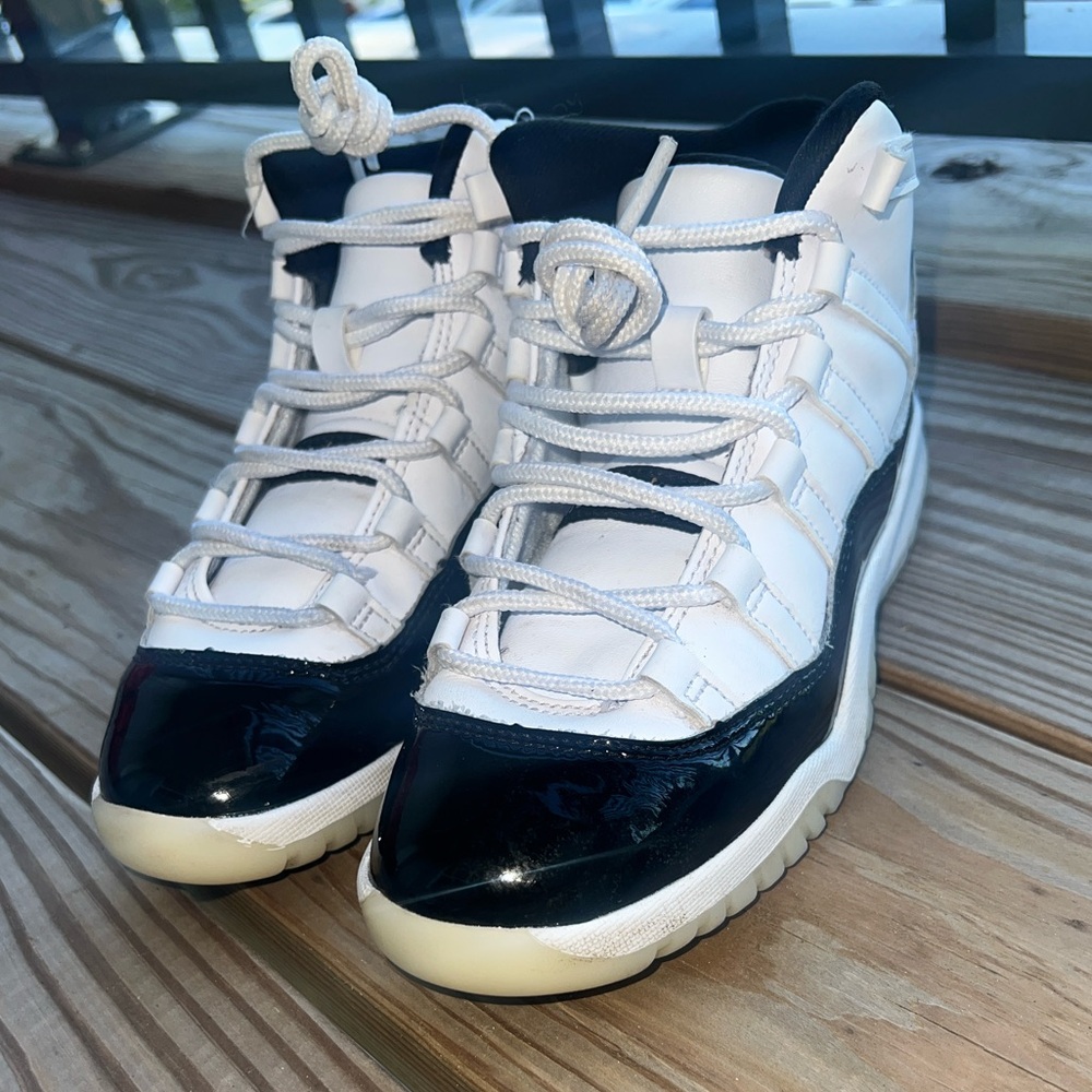 Gratitude 11’s Pre-school Jordan Kids Sneakers Black and White